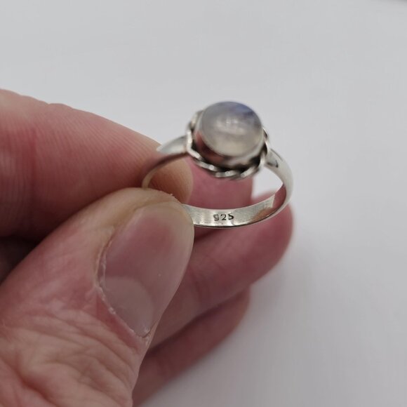 Size 7 Sterling Silver Brilliant Flash Of Color Moonstone Band Ring A3209 - Picture 6 of 9